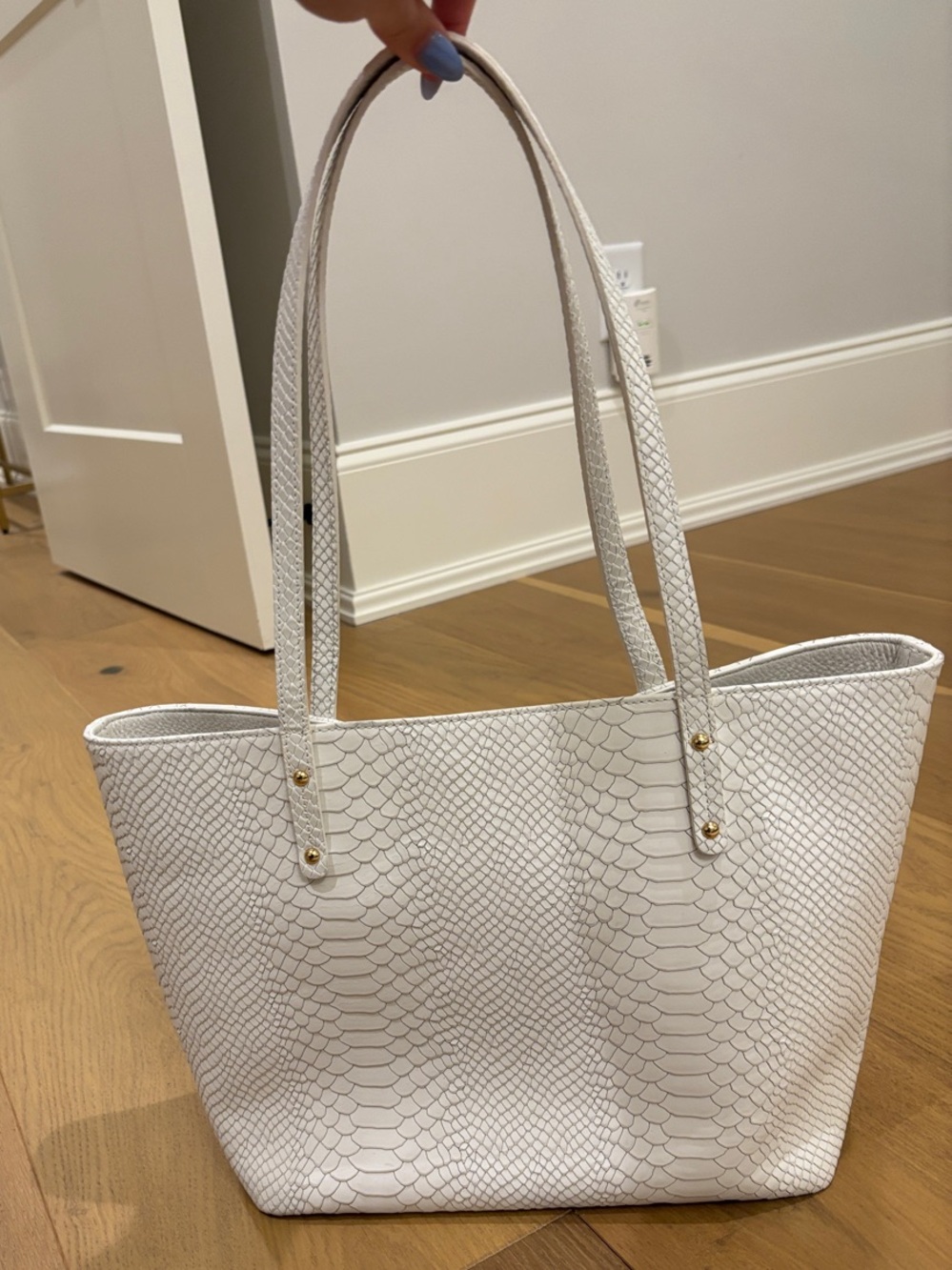 GiGi New York White Textured Snake-Embossed Tote